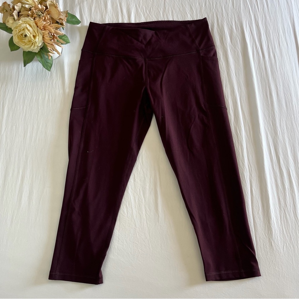 Victoria Sport Knockout By Victoria's Secret Capris Leggings Size L Burgundy